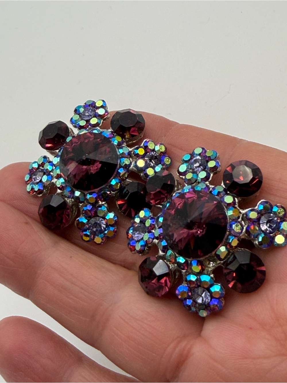 Vintage rhinestone floral cluster clip on earrings purple/amethyst AB rhinestone